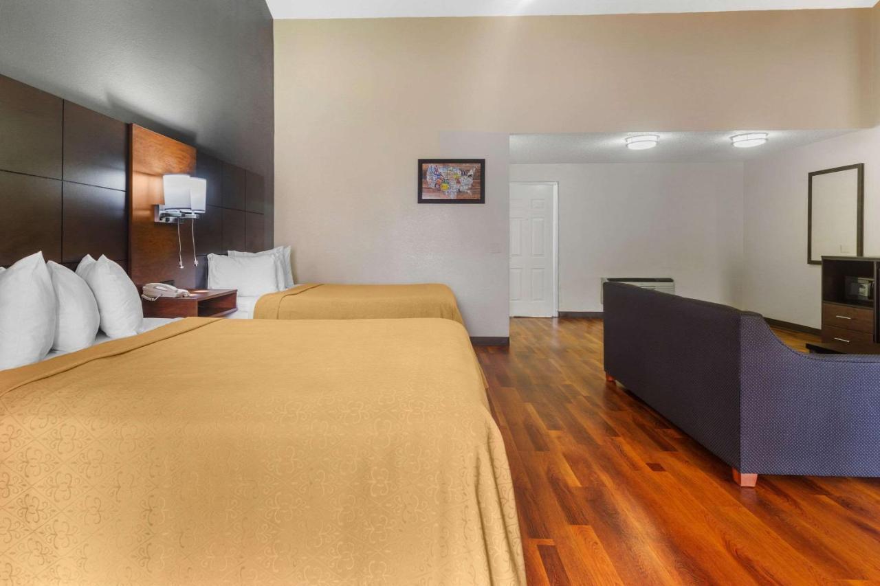 Econo Lodge Inn & Suites Gatlinburg At The Convention Center Ngoại thất bức ảnh